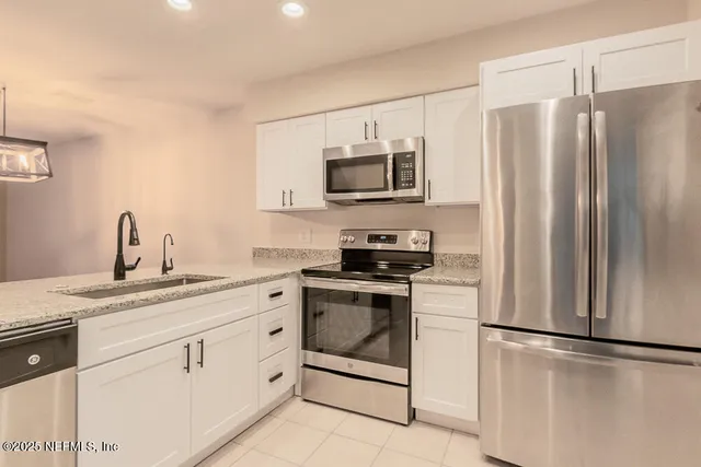 $2,450 | 1518 Spindrift Circle West, Neptune Beach, FL 32266