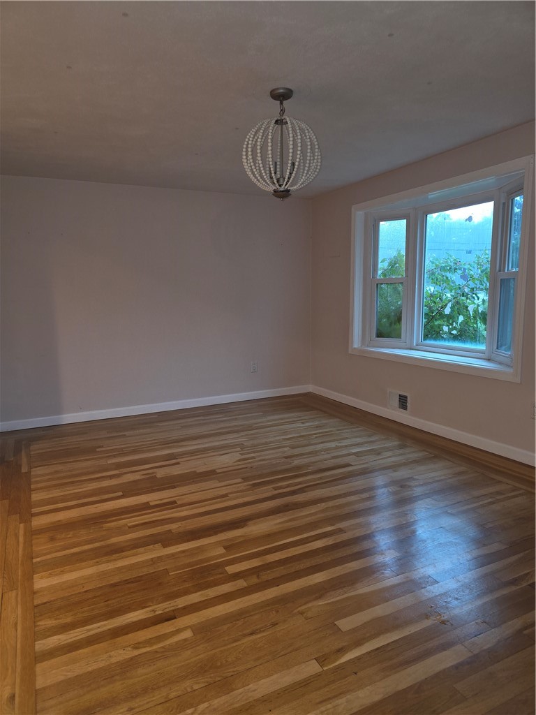 50 Glenham Road Cranston, RI 02921 - Photo 8 of 21 Gallery Image 8