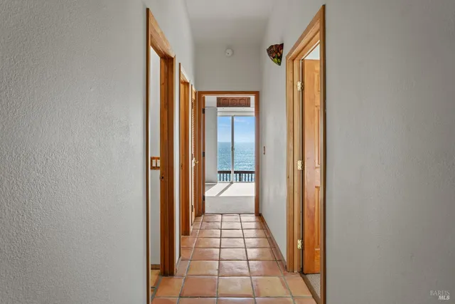 $1,450,000 | 33500 Highway 1, Gualala, CA 95445