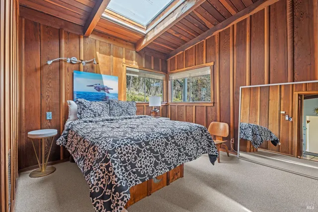 $1,450,000 | 33500 Highway 1, Gualala, CA 95445