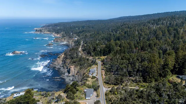 $1,450,000 | 33500 Highway 1, Gualala, CA 95445