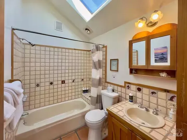 $1,450,000 | 33500 Highway 1, Gualala, CA 95445