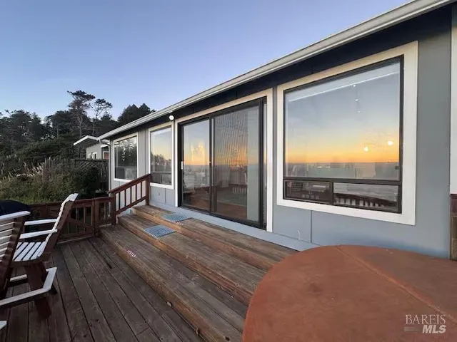 $1,450,000 | 33500 Highway 1, Gualala, CA 95445