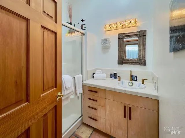 $1,450,000 | 33500 Highway 1, Gualala, CA 95445