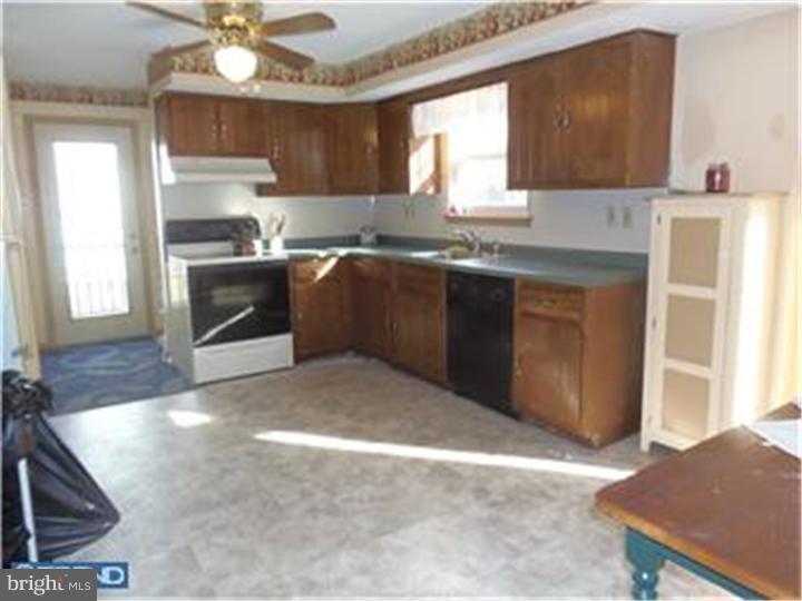 63 Old State Road Springfield, PA 19064 - Photo 13 of 24 Kitchen
