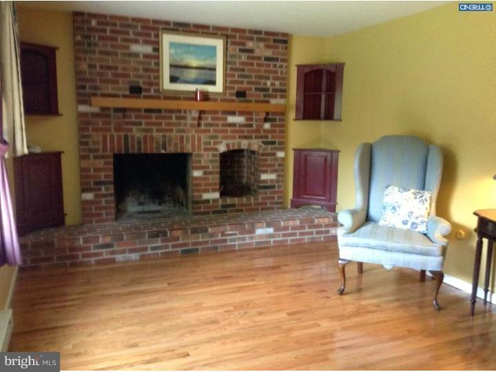 63 Old State Road Springfield, PA 19064 - Photo 7 of 24 Family Room
