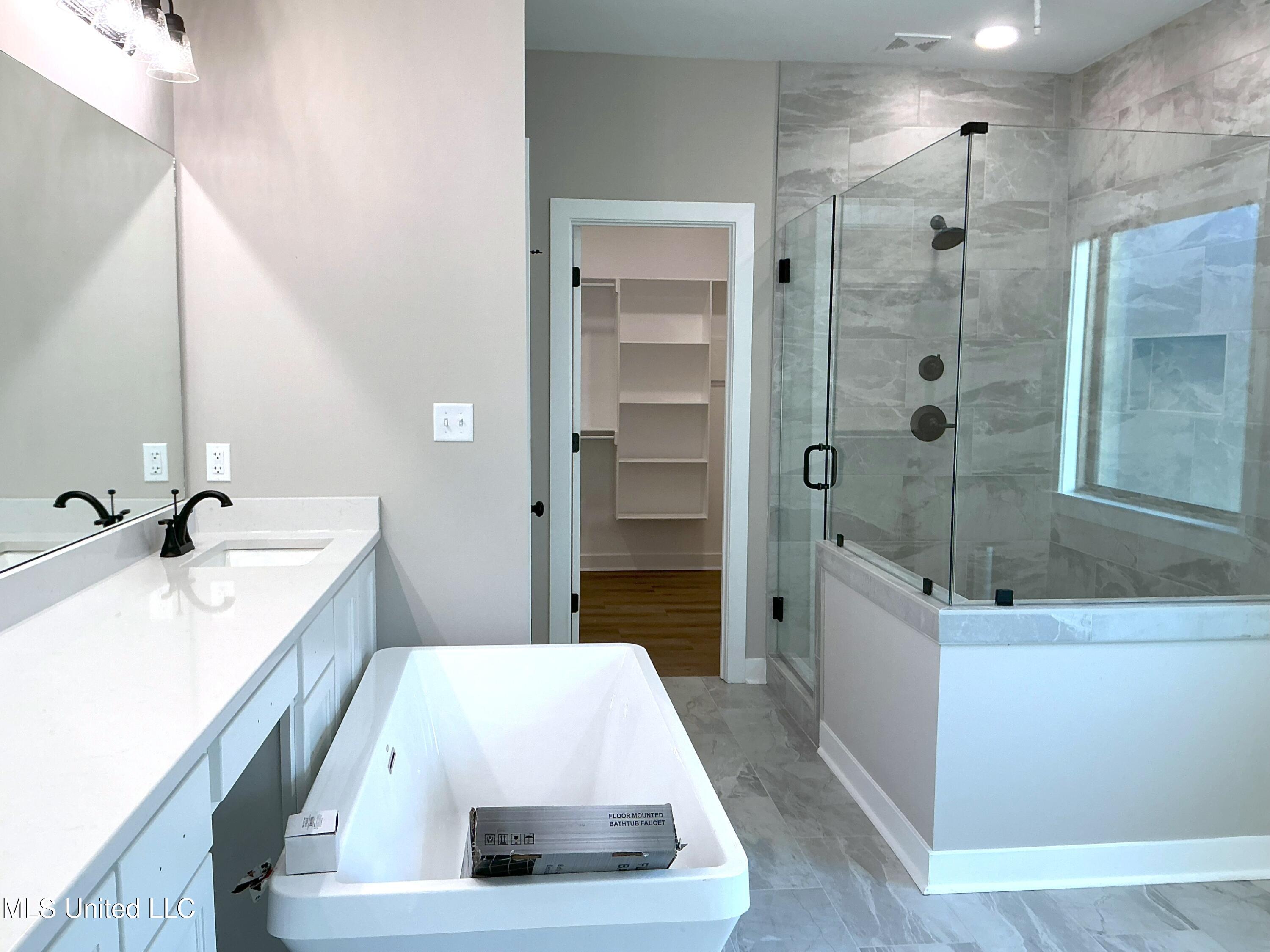 9069 Bennett Trail Hernando, MS 38632 - Photo 16 of 24 Primary Bathroom