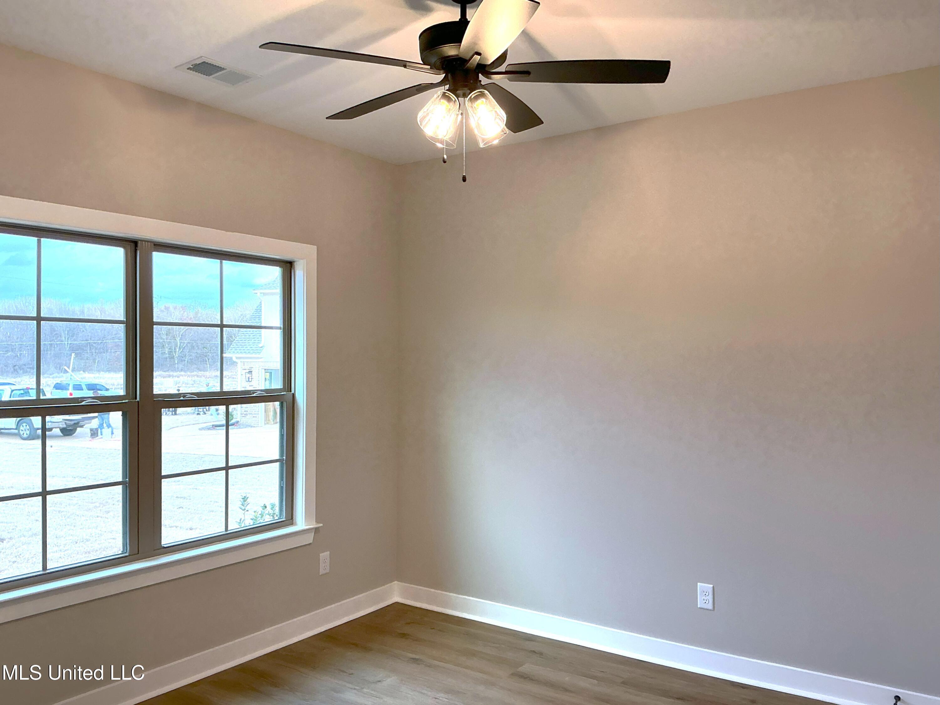 9069 Bennett Trail Hernando, MS 38632 - Photo 5 of 24 Bedroom 1