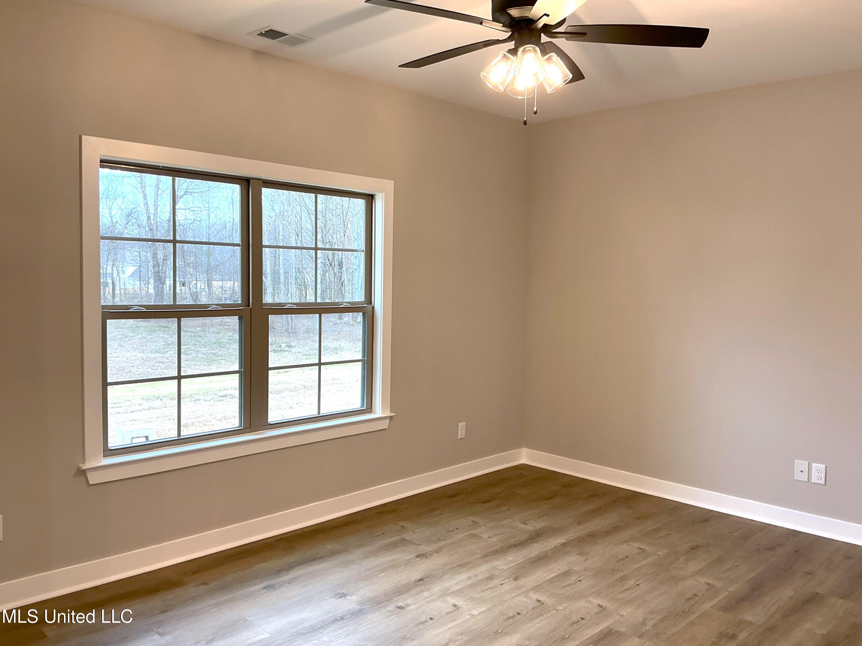 9069 Bennett Trail Hernando, MS 38632 - Photo 6 of 24 Bedroom 2