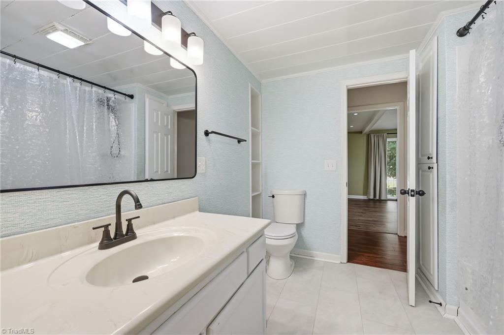 3069 Wallburg-High Point Road High Point, NC 27265 - Photo 20 of 48