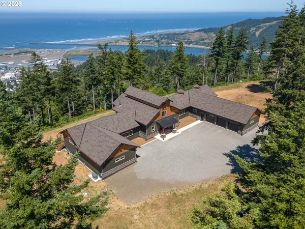 $3,997,000 | 94840 Grizzly Mountain Road, Gold Beach, OR 97444