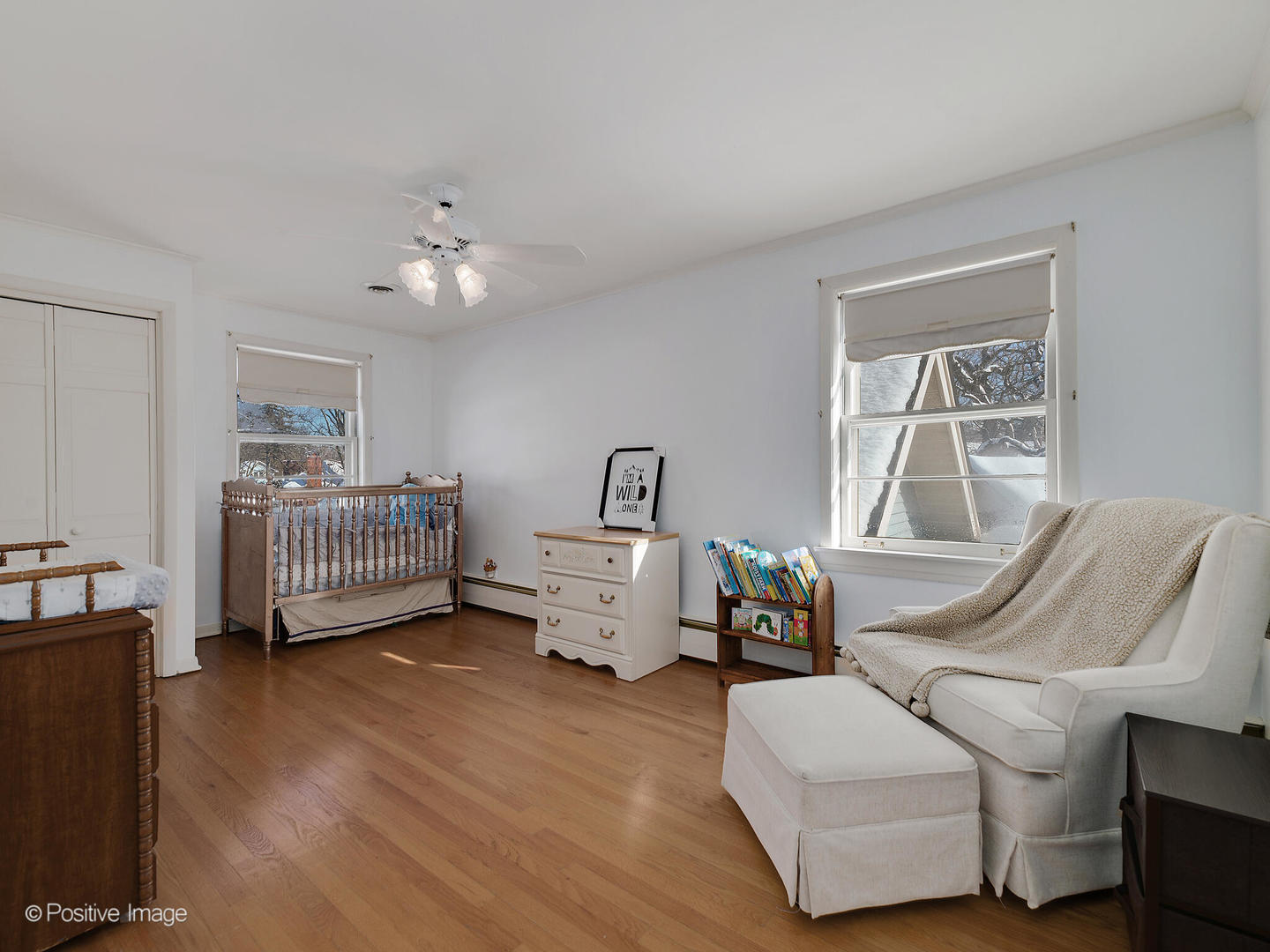 213 Woodside Road Riverside, IL 60546 - Photo 26 of 35 a living room with furniture and a window