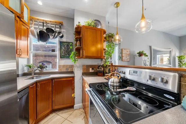 $3,400 | 84 Prince Street, Unit 5B, Boston, MA 02113