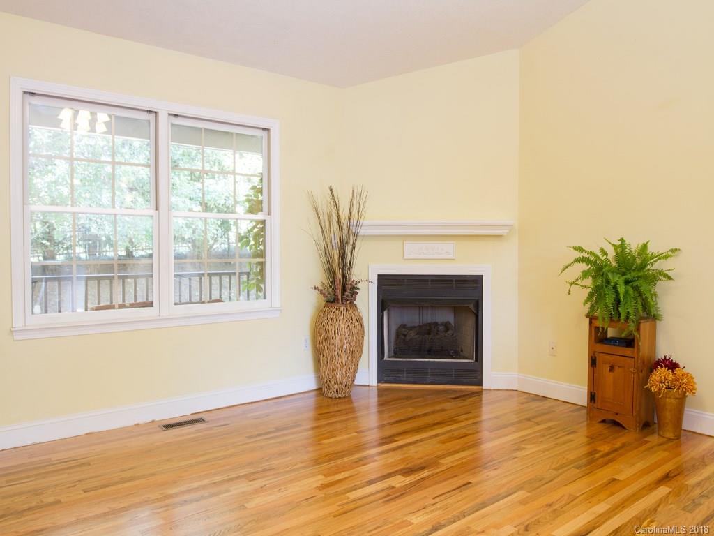 29 Flat Top Mountain Road Fairview, NC 28730 - Photo 7 of 28 Gallery Image 7