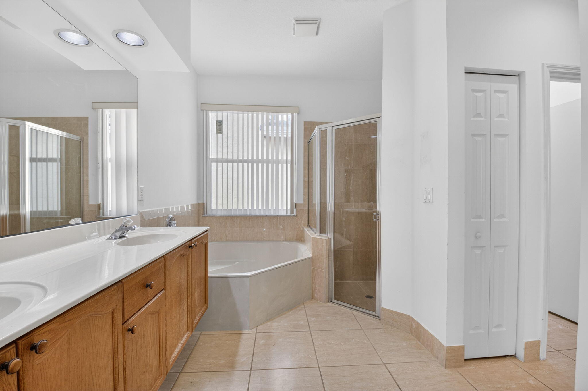 5049 Sancerre Circle Lake Worth, FL 33463 - Photo 30 of 48 33-web-or-mls-DSC_1560