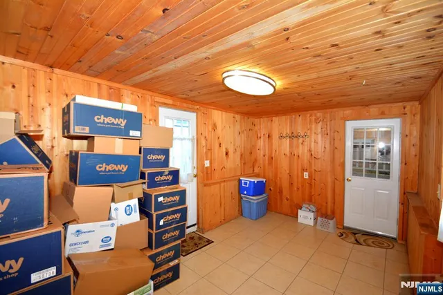 $449,000 | 25-10 Berdan Avenue, Fair Lawn, NJ 07410