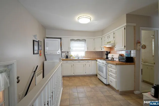 $449,000 | 25-10 Berdan Avenue, Fair Lawn, NJ 07410