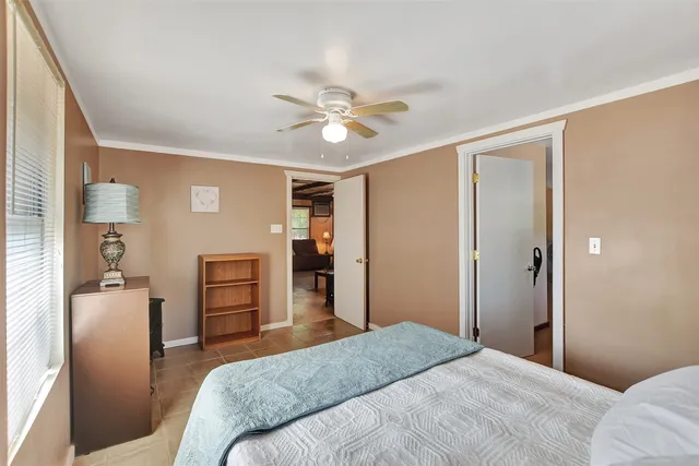 $234,999 | 1965 Dead End Lane, Ledbetter, TX 78946