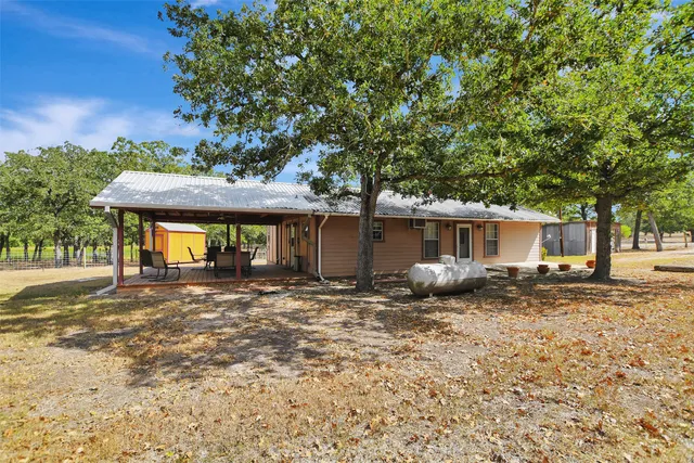 $234,999 | 1965 Dead End Lane, Ledbetter, TX 78946