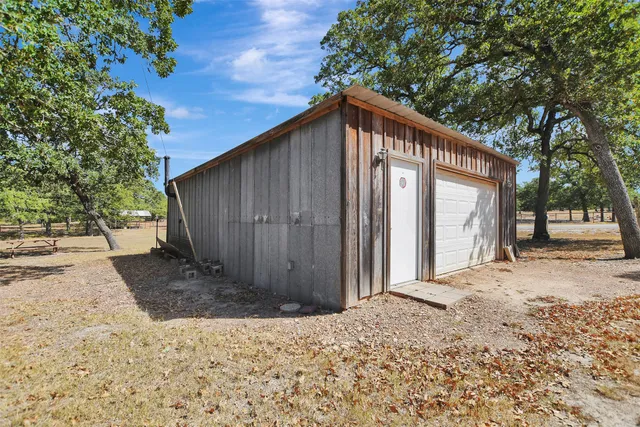 $234,999 | 1965 Dead End Lane, Ledbetter, TX 78946