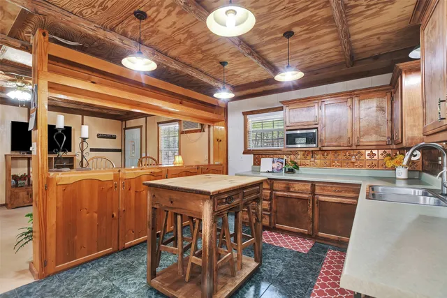 $234,999 | 1965 Dead End Lane, Ledbetter, TX 78946