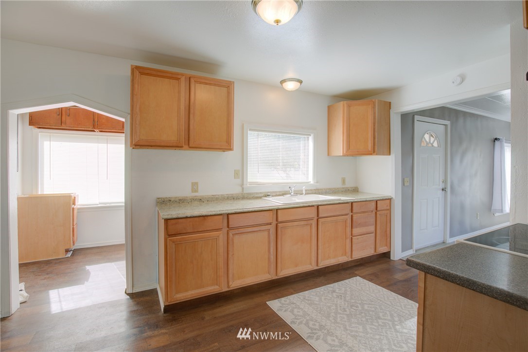 2014 Harding Road Aberdeen, WA 98520 - Photo 6 of 26 Gallery Image 6
