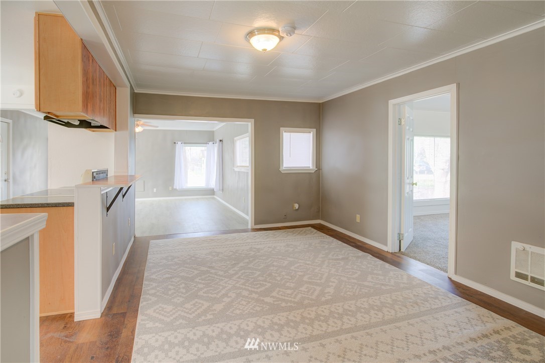 2014 Harding Road Aberdeen, WA 98520 - Photo 8 of 26 Gallery Image 8
