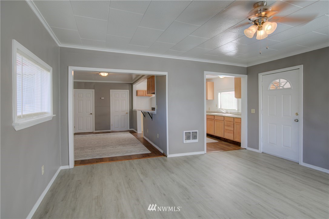 2014 Harding Road Aberdeen, WA 98520 - Photo 10 of 26 Gallery Image 10