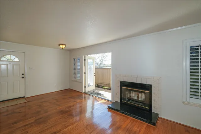 $80,000 | 418 Garland Drive, Unit 122, Lake Jackson, TX 77566