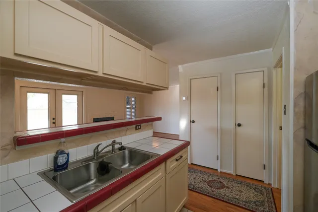 $80,000 | 418 Garland Drive, Unit 122, Lake Jackson, TX 77566