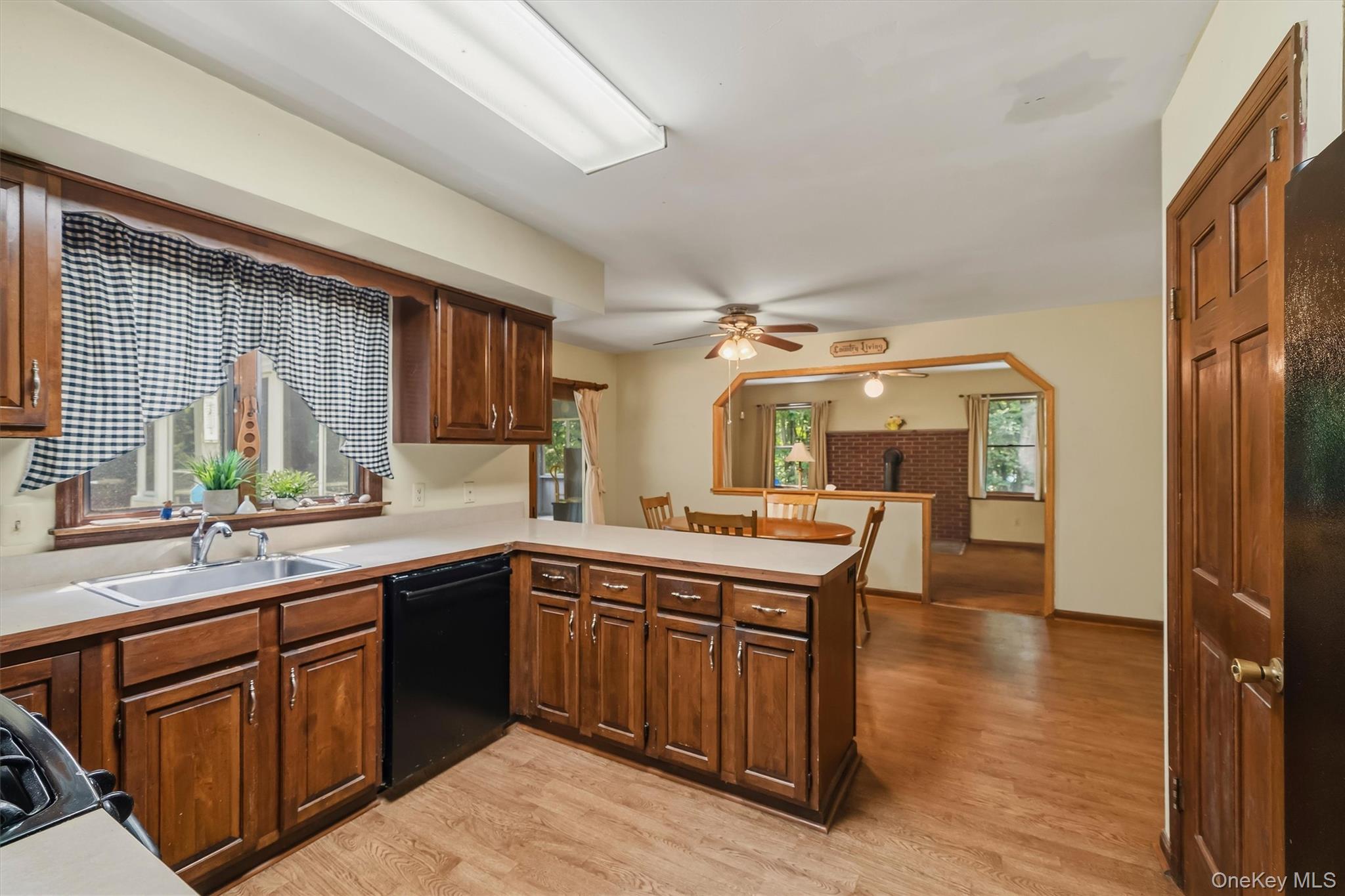808 South Plank Road Slate Hill, NY 10973 - Photo 16 of 48