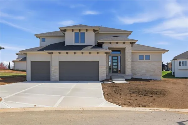 $899,950 | 22017 West 99th Terrace, Lenexa, KS 66220