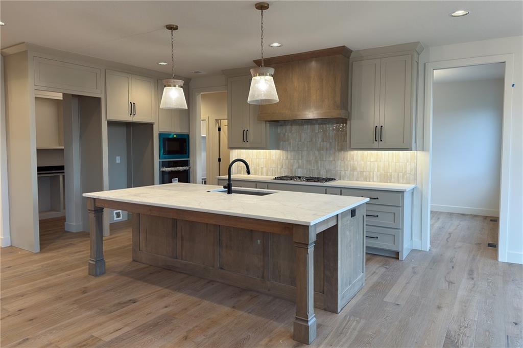 22017 West 99th Terrace Lenexa, KS 66220 - Photo 11 of 67