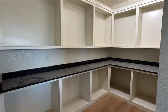 $899,950 | 22017 West 99th Terrace, Lenexa, KS 66220