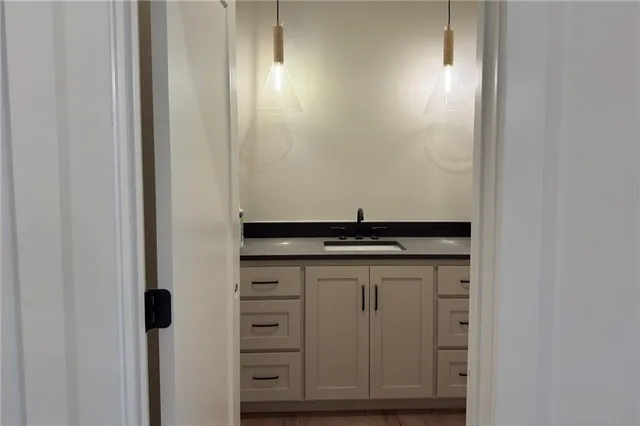 $914,482 | 22017 West 99th Terrace, Lenexa, KS 66220