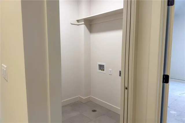 $914,482 | 22017 West 99th Terrace, Lenexa, KS 66220