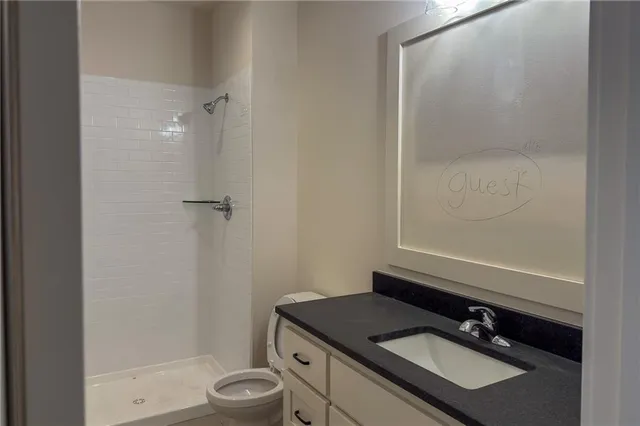 $914,482 | 22017 West 99th Terrace, Lenexa, KS 66220