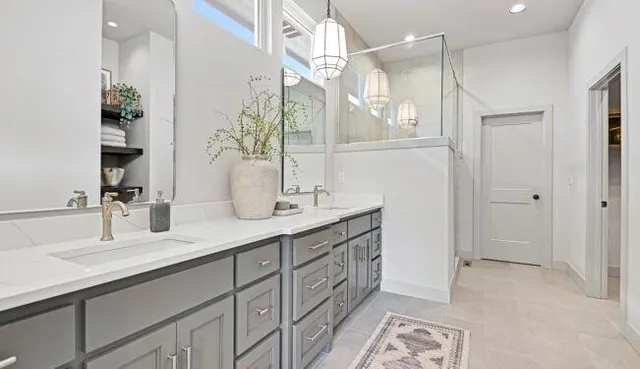 $914,482 | 22017 West 99th Terrace, Lenexa, KS 66220