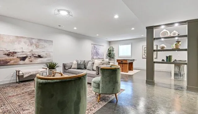 $914,482 | 22017 West 99th Terrace, Lenexa, KS 66220