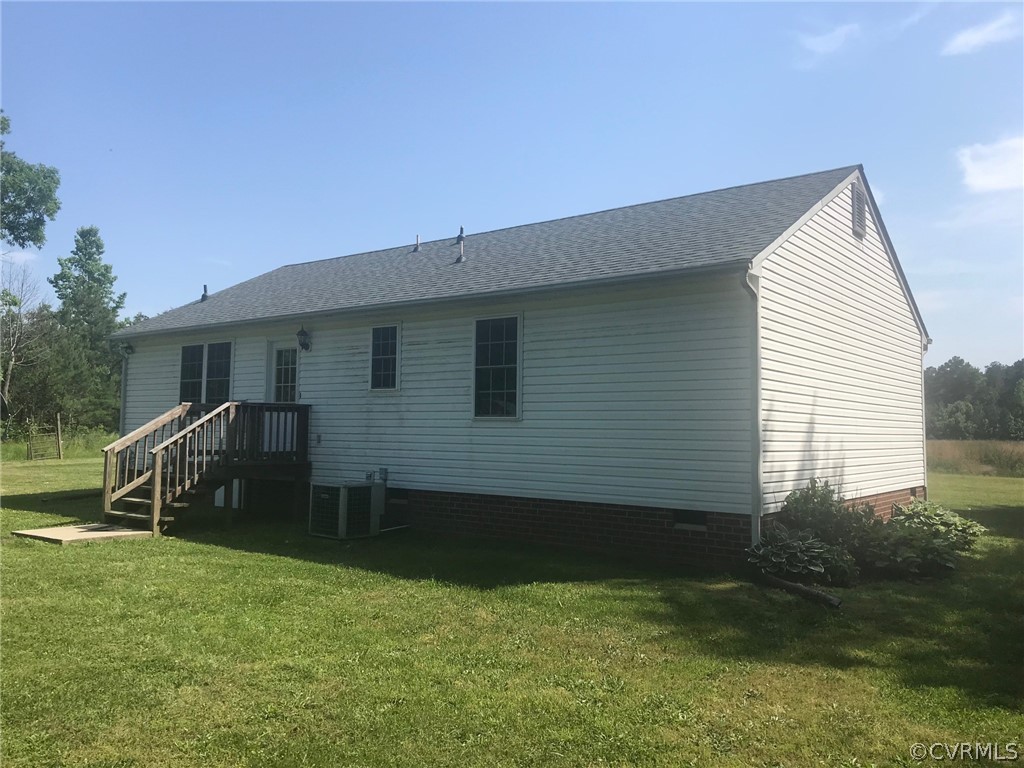 17481 Courtney Road Hanover, VA 23069 - Photo 3 of 11 Gallery Image 3