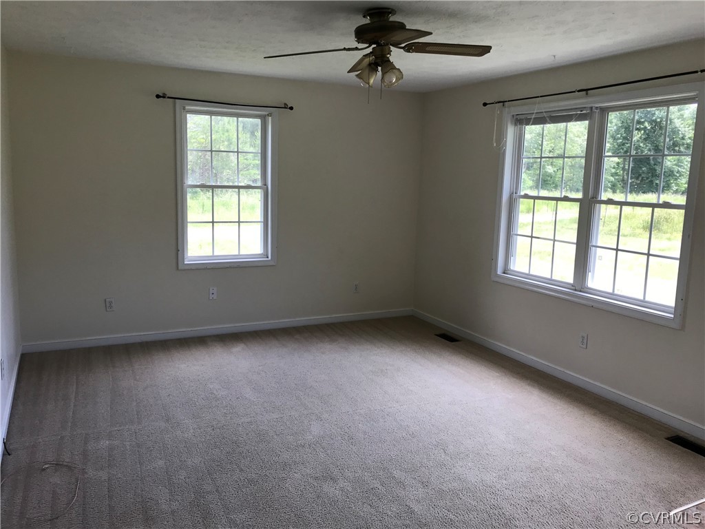 17481 Courtney Road Hanover, VA 23069 - Photo 6 of 11 Gallery Image 6