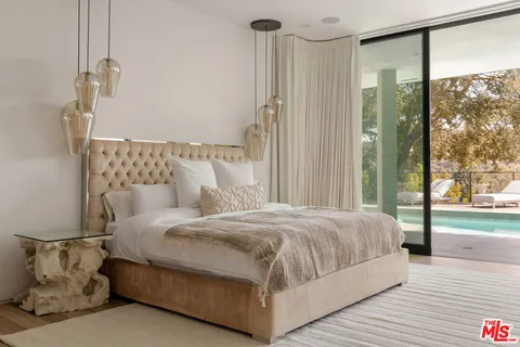 $8,495,000 | 9108 Alanda Place, Beverly Hills, CA 90210