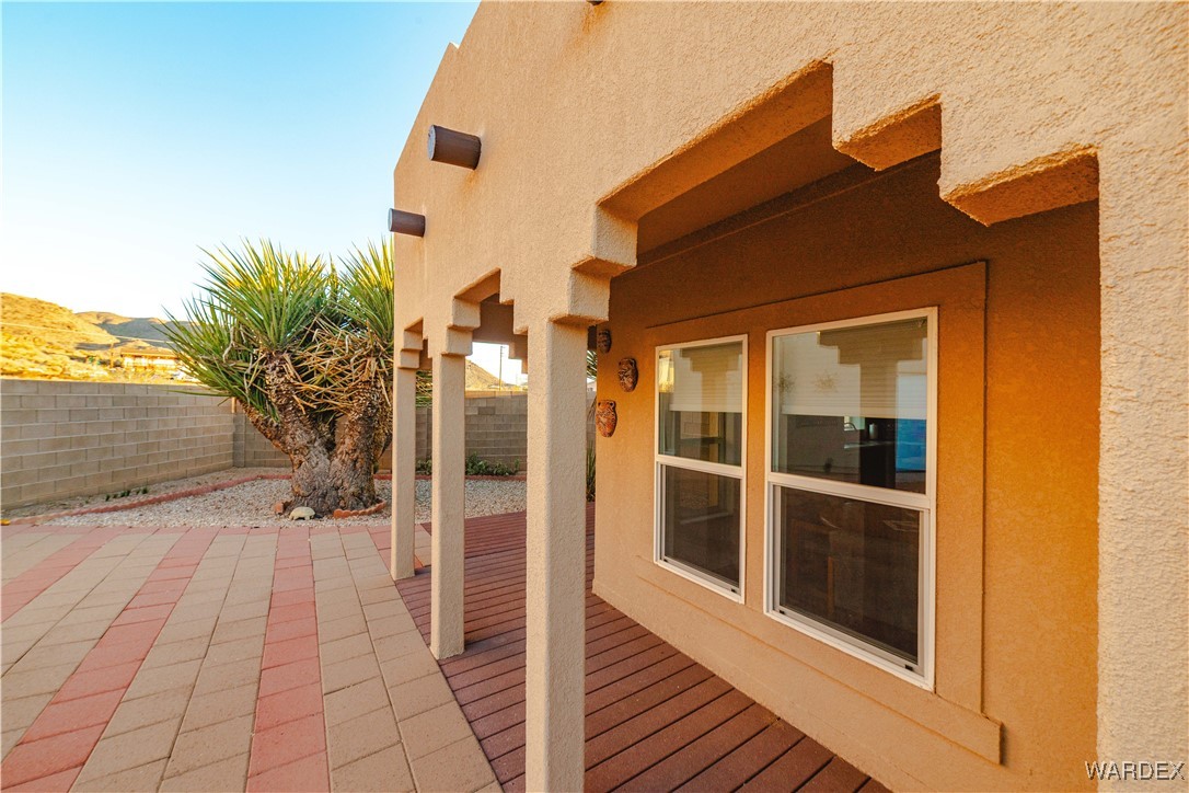 4655 Smoketree Road Golden Valley, AZ 86413 - Photo 11 of 46 Patio