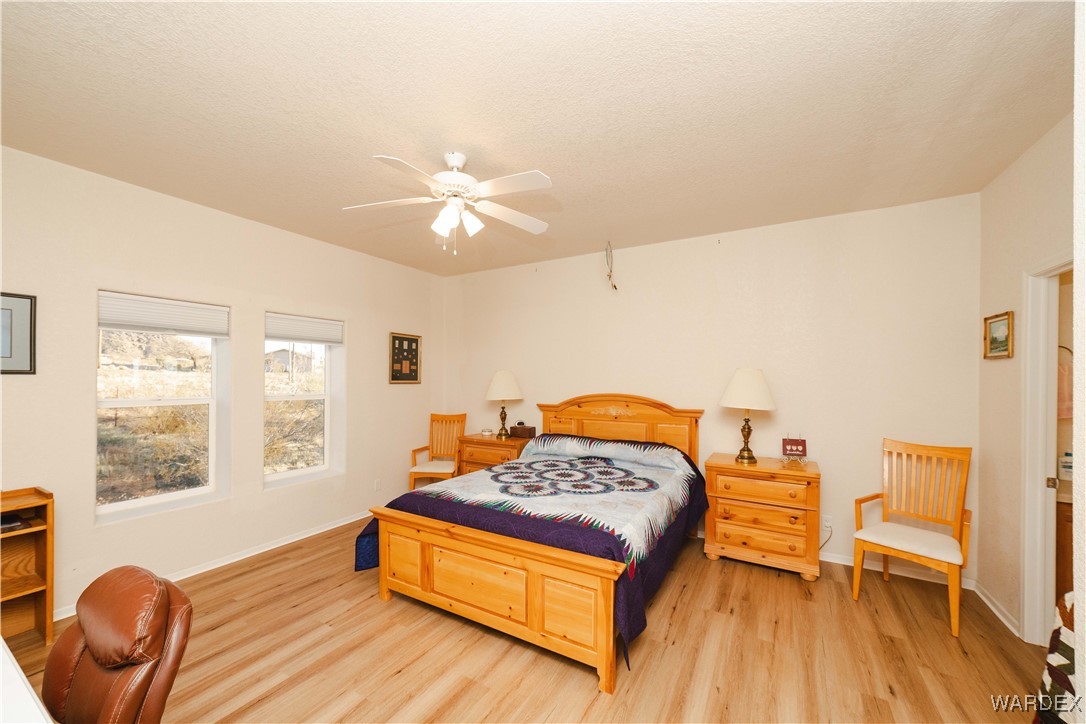 4655 Smoketree Road Golden Valley, AZ 86413 - Photo 23 of 46 Master Bedroom