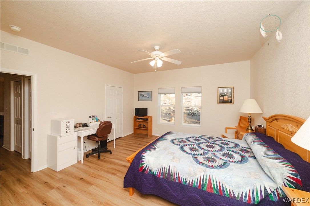 4655 Smoketree Road Golden Valley, AZ 86413 - Photo 26 of 46 Master Bedroom