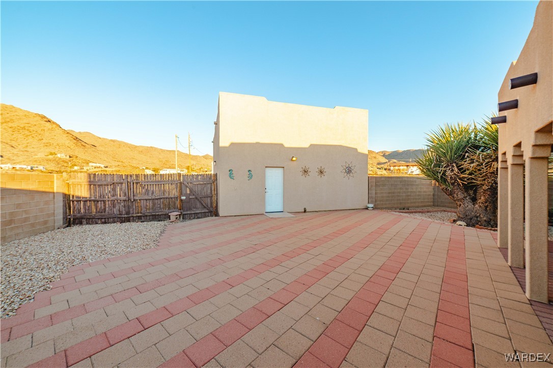 4655 Smoketree Road Golden Valley, AZ 86413 - Photo 9 of 46 Courtyard