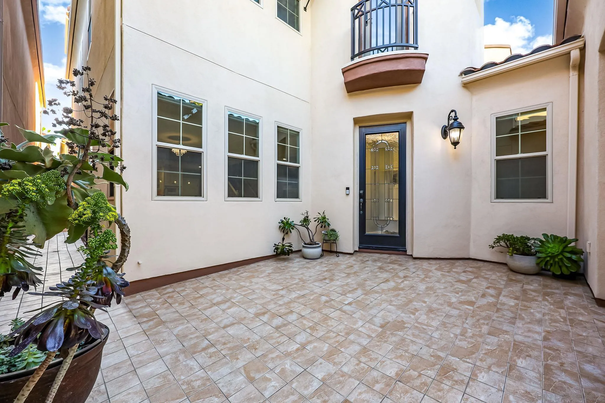 2717 East Evans Road San Diego, CA 92106 - Photo 5 of 36