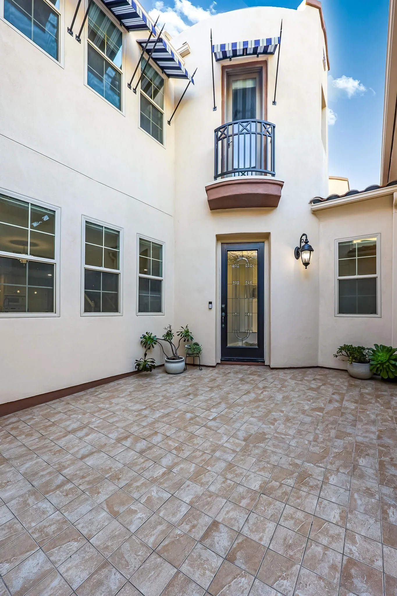 2717 East Evans Road San Diego, CA 92106 - Photo 6 of 36