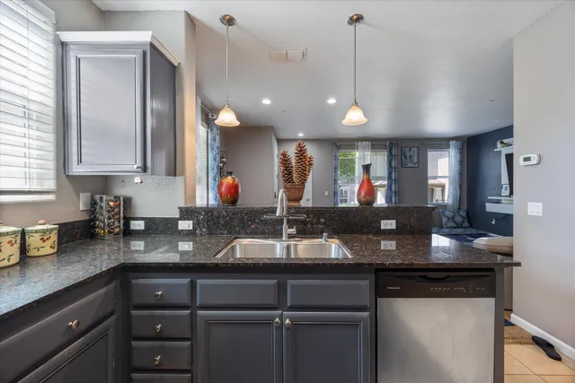 $499,900 | 301 Blossom Rock Lane, Unit 53, Folsom, CA 95630