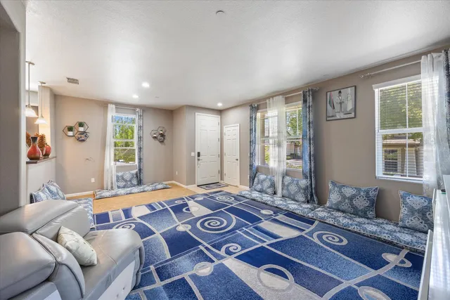 $499,900 | 301 Blossom Rock Lane, Unit 53, Folsom, CA 95630